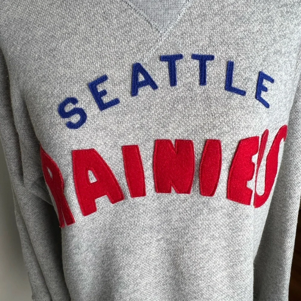 Vintage Seattle Rainiers Crewneck Sweatshirt Made in USA Size S - Picture 2 of 6